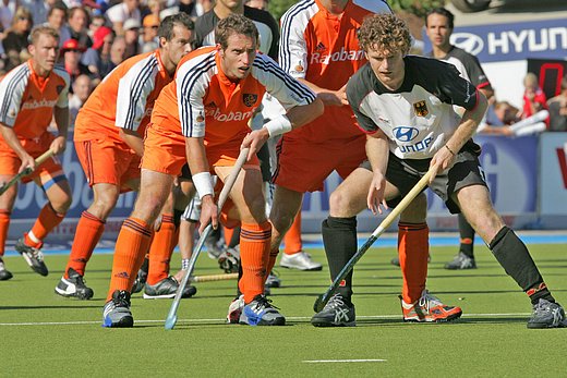 © Herbert Bohlscheid  www.sportfoto.tv und Wolfgang Quednau  www.hockeyimage.net