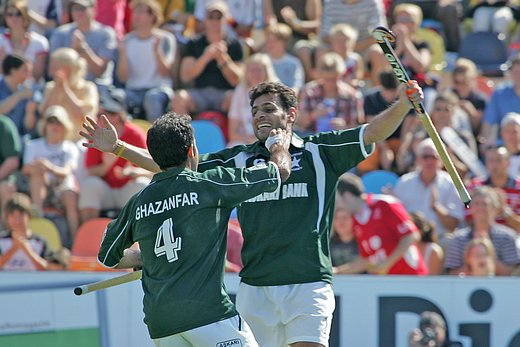 © Herbert Bohlscheid  www.sportfoto.tv und Wolfgang Quednau  www.hockeyimage.net